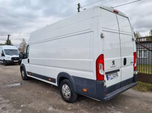 Skradziono Peugeota Boxera. Właściciel firmy transportowej prosi o pomoc w odnalezieniu auta Krzysztofa Rutkowskiego