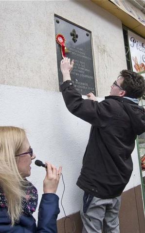 Kobietom. Bohaterkom. Spacer szlakiem pamięci łodzianek, należących do AK