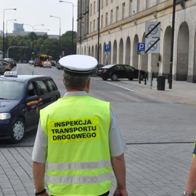 Taxi pod lupą. Warszawa walczy z nieuczciwymi przewoźnikami