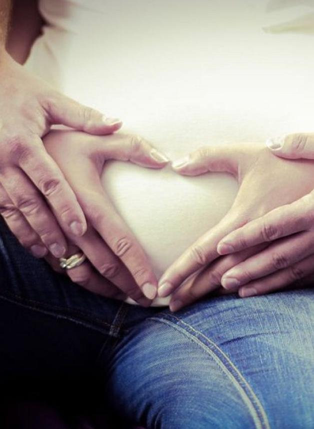 Łódź: Więcej pieniędzy na poradnictwo dla młodych rodziców i leczenie bezpłodności